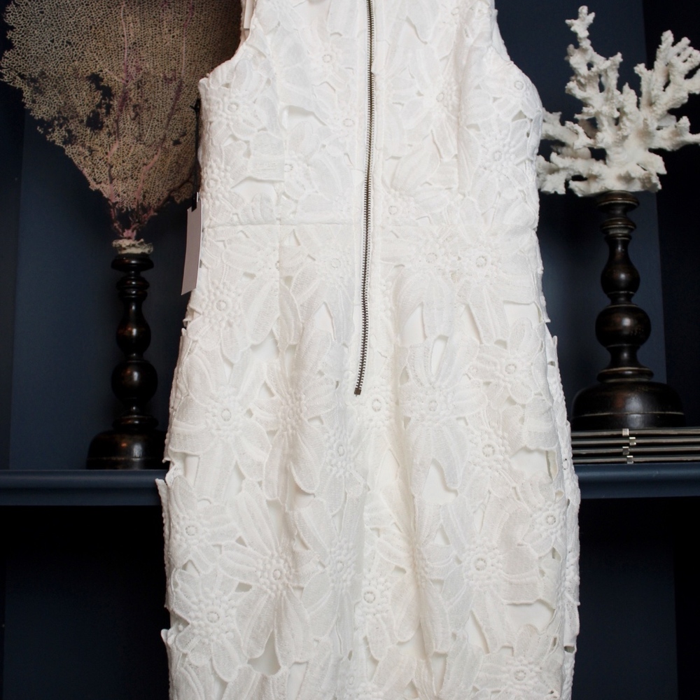 👗HP👗 ASTR stunning white lace dress - Picture 5 of 8